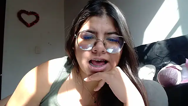 viccky vick online show from 10/23/25, 08:40