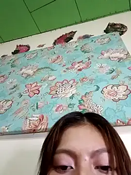 Snapshot of Little_Saori chatting on 02/06/25, 05:25 Little Saori online show from 02/06/25, 05:25