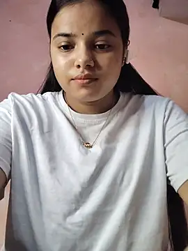 Snapshot of RAYI_123 chatting on 08/05/26, 06:27 RAYI 123 online show from 08/05/26, 06:27