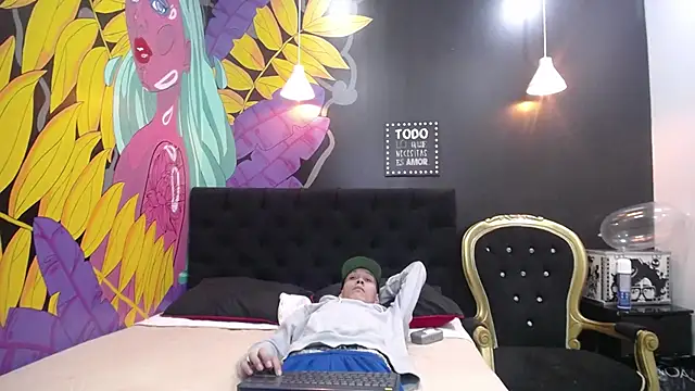 Snapshot of SimonAndJocelyn chatting on 02/21/25, 04:48 SimonAndJocelyn online show from 02/21/25, 04:48