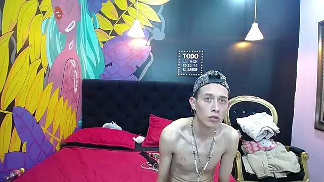 Snapshot of SimonAndJocelyn chatting on 03/19/25, 11:14 SimonAndJocelyn online show from 03/19/25, 11:14