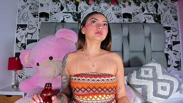 LucyRosse online show from 03/22/26, 12:08