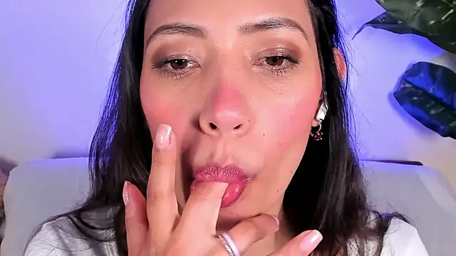 Miss veronicaa2 online show from 05/14/26, 01:18