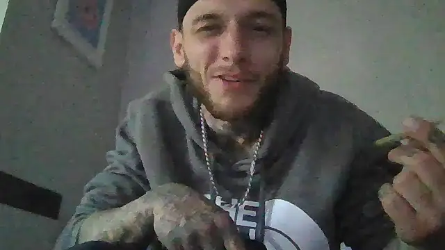 Snapshot of cruz815 chatting on 06/01/26, 12:29 cruz815 online show from 06/01/26, 12:29