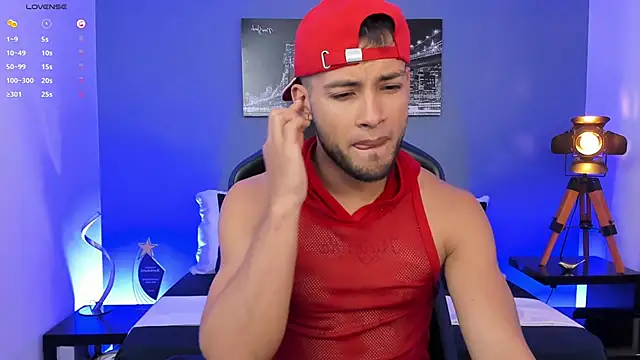 Max Conor1 online show from 10/07/25, 01:30