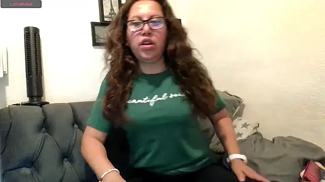 MirandaLatinaLovely online show from 05/26/26, 04:58
