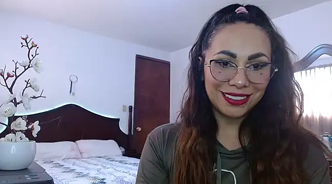 AloLovely  online show from 02/11/25, 09:25