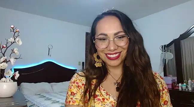 AloLovely  online show from 02/18/25, 01:54