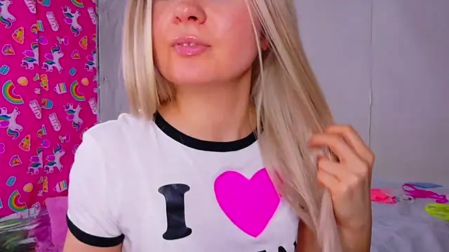 TwerkingCheerleader online show from 04/23/26, 12:29