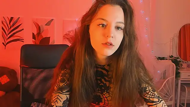 Snapshot of MilaStoyne chatting on 02/21/25, 06:07 MilaStoyne online show from 02/21/25, 06:07