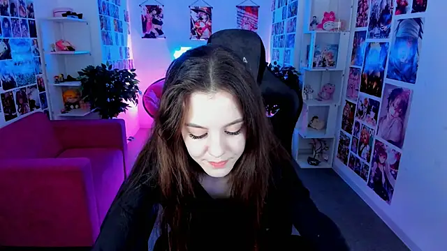 Snapshot of MilaStoyne chatting on 03/14/25, 08:53 MilaStoyne online show from 03/14/25, 08:53