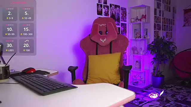 Snapshot of MilaStoyne chatting on 09/12/25, 06:24 MilaStoyne online show from 09/12/25, 06:24