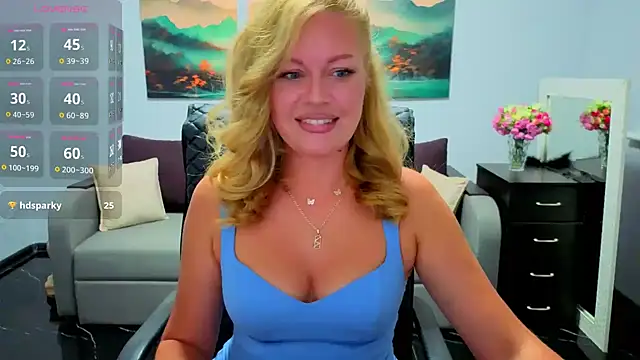Snapshot of Mira_Whites chatting on 06/22/26, 11:51 Mira Whites online show from 06/22/26, 11:51