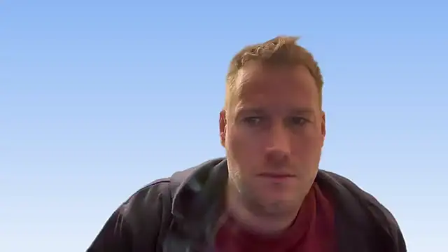 Snapshot of Christian87xxx chatting on 01/30/25, 04:48 Christian87xxx online show from 01/30/25, 04:48