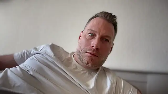 Christian87xxx online show from 04/03/26, 06:11