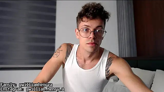 Snapshot of William_Henry_ chatting on 01/29/25, 12:02 William Henry online show from 01/29/25, 12:02