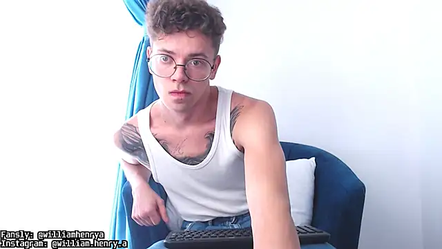 Snapshot of William_Henry_ chatting on 02/07/25, 03:01 William Henry online show from 02/07/25, 03:01