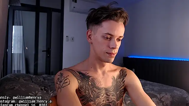 Snapshot of William_Henry_ chatting on 10/22/25, 03:51 William Henry online show from 10/22/25, 03:51