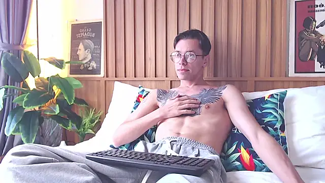 Snapshot of William_Henry_ chatting on 01/12/26, 05:56 William Henry online show from 01/12/26, 05:56