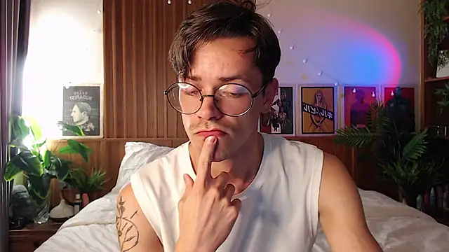 Snapshot of William_Henry_ chatting on 02/06/26, 01:03 William Henry online show from 02/06/26, 01:03