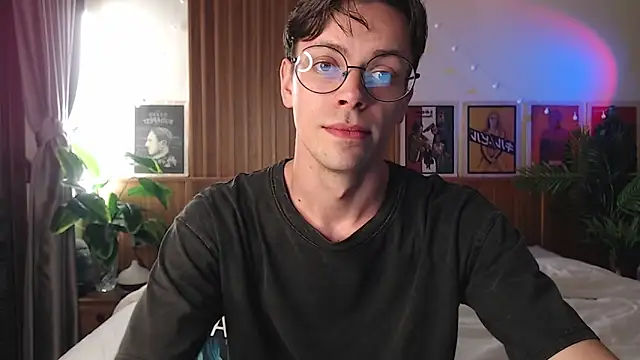 Snapshot of William_Henry_ chatting on 02/07/26, 01:48 William Henry online show from 02/07/26, 01:48