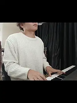 Snapshot of ChaseMl chatting on 12/01/25, 05:18 ChaseMl online show from 12/01/25, 05:18