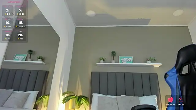 alessia leroy online show from 04/15/26, 07:32