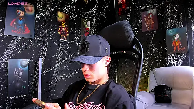 marcuscollins1  online show from 03/01/25, 02:23