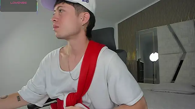 marcuscollins1  online show from 12/22/25, 02:47