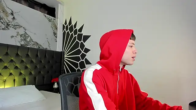 marcuscollins1  online show from 04/07/26, 01:33