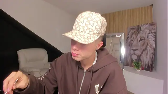 marcuscollins1  online show from 04/20/26, 01:25