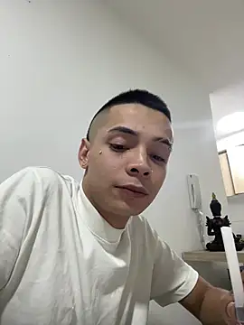 Snapshot of Adam_Thomass_1 chatting on 03/23/25, 02:37 Adam Thomass 1 online show from 03/23/25, 02:37