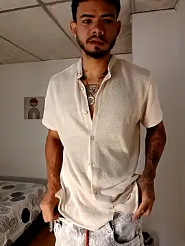 Snapshot of Niick01_ chatting on 10/23/25, 07:45 Niick01 online show from 10/23/25, 07:45