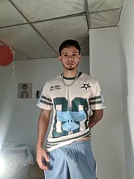 Snapshot of Niick01_ chatting on 11/11/25, 07:36 Niick01 online show from 11/11/25, 07:36