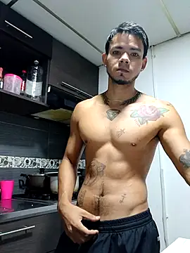 Snapshot of Niick01_ chatting on 11/22/25, 01:04 Niick01 online show from 11/22/25, 01:04