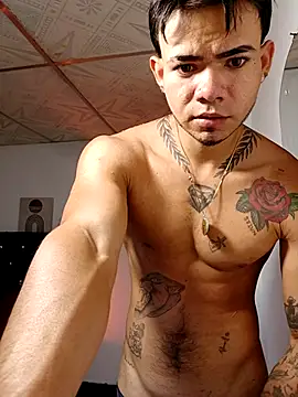 Snapshot of Niick01_ chatting on 12/04/25, 05:54 Niick01 online show from 12/04/25, 05:54