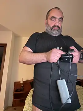 fuocovivo4 online show from 02/18/25, 05:53