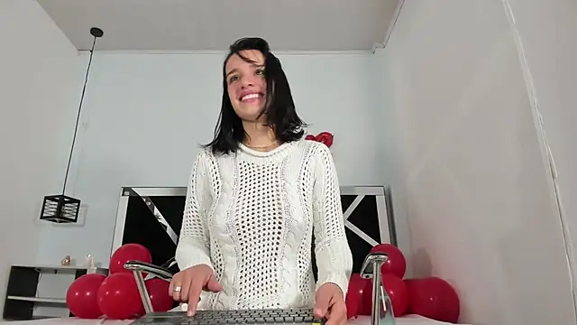 Snapshot of Annyrosee chatting on 02/15/25, 07:50 Annyrosee online show from 02/15/25, 07:50