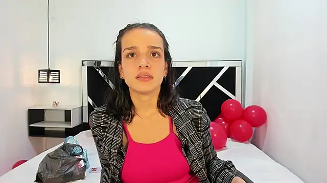 Snapshot of Annyrosee chatting on 02/20/25, 07:41 Annyrosee online show from 02/20/25, 07:41