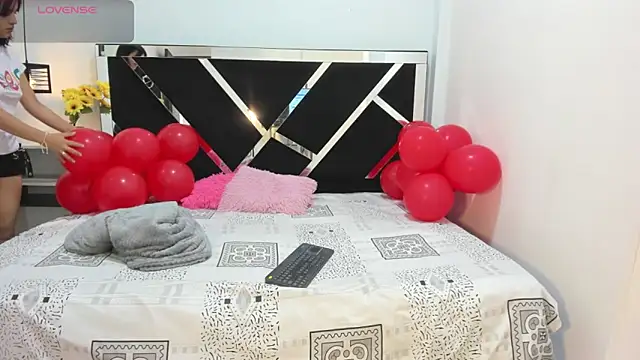 Snapshot of Annyrosee chatting on 02/26/25, 07:49 Annyrosee online show from 02/26/25, 07:49