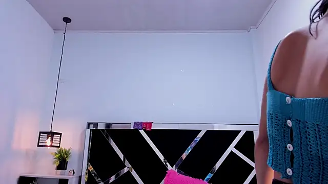 Snapshot of Annyrosee chatting on 03/08/25, 08:57 Annyrosee online show from 03/08/25, 08:57