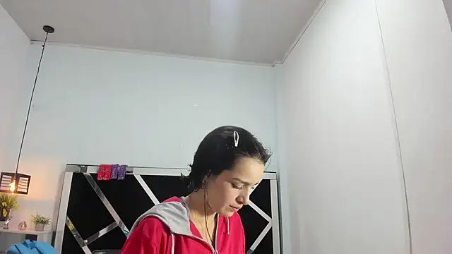 Snapshot of Annyrosee chatting on 03/20/25, 08:08 Annyrosee online show from 03/20/25, 08:08