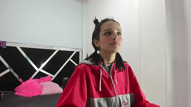 Snapshot of Annyrosee chatting on 03/21/25, 07:35 Annyrosee online show from 03/21/25, 07:35