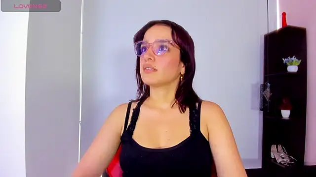 Snapshot of Annyrosee chatting on 01/05/26, 08:12 Annyrosee online show from 01/05/26, 08:12