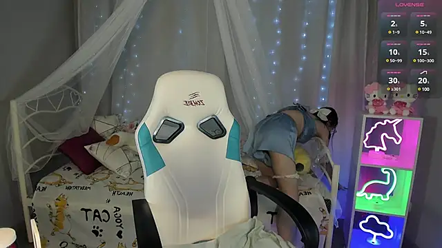 kaisajenner online show from 02/07/25, 08:33