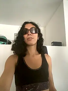 allicemackenzie online show from 09/17/25, 12:29