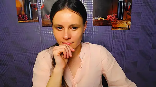 Snapshot of ValeriaHeart_ chatting on 02/19/25, 11:38 ValeriaHeart online show from 02/19/25, 11:38