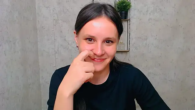 Snapshot of ValeriaHeart_ chatting on 03/10/25, 04:25 ValeriaHeart online show from 03/10/25, 04:25