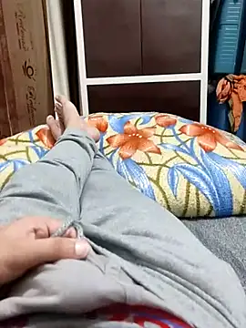 Snapshot of Hot_funky_boy chatting on 02/20/25, 01:51 Hot funky boy online show from 02/20/25, 01:51