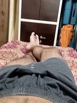 Snapshot of Hot_funky_boy chatting on 03/16/25, 05:28 Hot funky boy online show from 03/16/25, 05:28